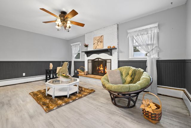 15 Egypt Lane, Clinton, CT 06413