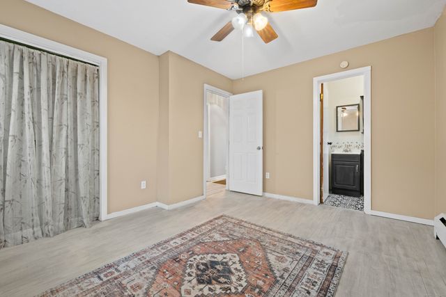 15 Egypt Lane, Clinton, CT 06413