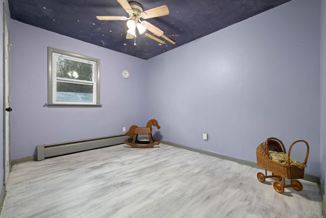 15 Egypt Lane, Clinton, CT 06413