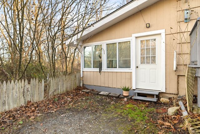 15 Egypt Lane, Clinton, CT 06413