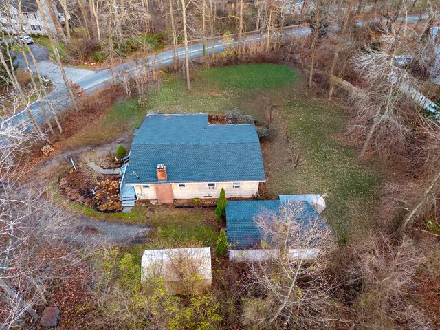15 Egypt Lane, Clinton, CT 06413