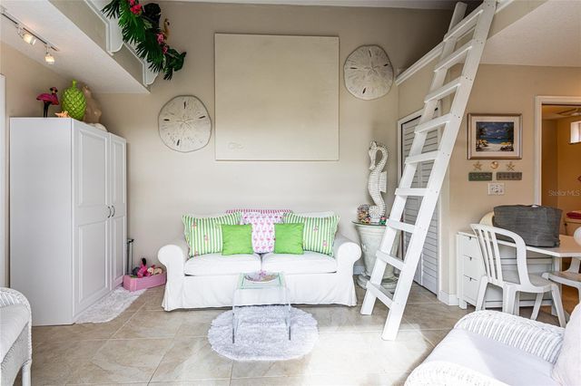 20300 LEONARD ROAD 33, Lutz, FL 33558