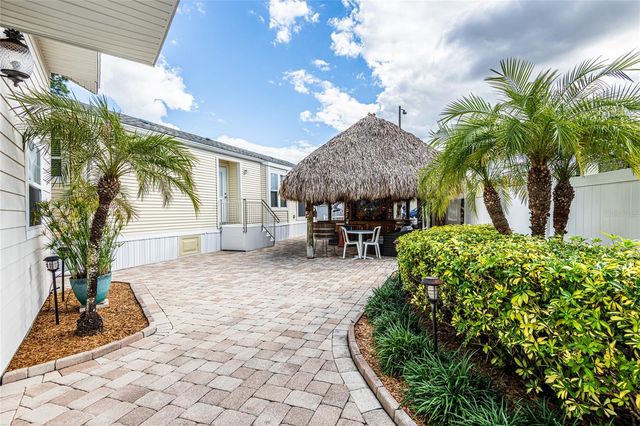 20300 LEONARD ROAD 33, Lutz, FL 33558