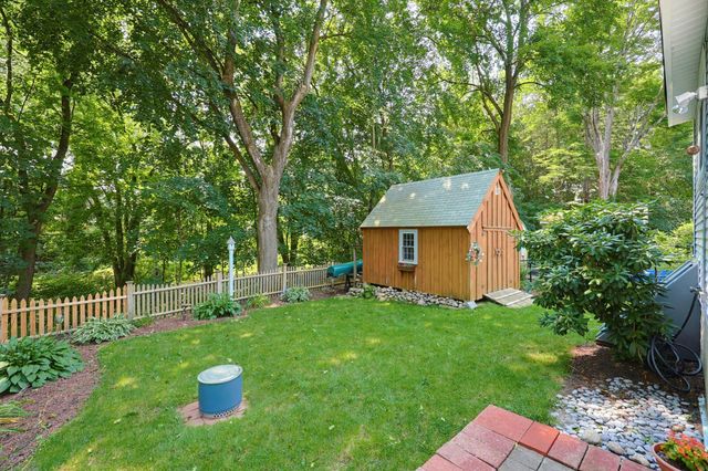 9 Parmenter Ave, Maynard, MA 01754