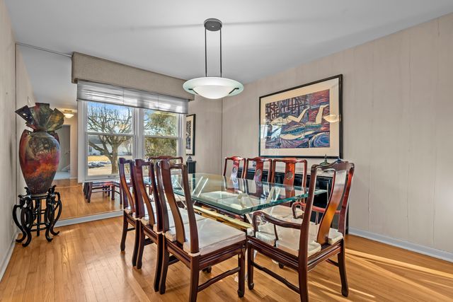 621 Ridge Road, Highland Park, IL 60035