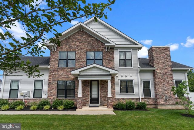 2 DOGLEG LN, Trenton, NJ 08648