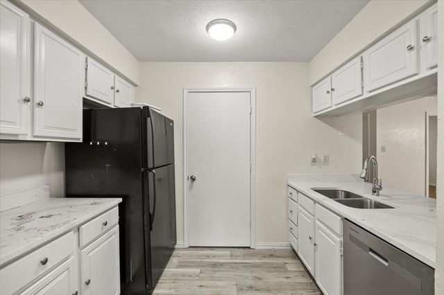 2504 Brook Hollow Court, Mesquite, TX 75150