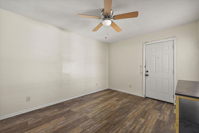2504 Brook Hollow Court, Mesquite, TX 75150