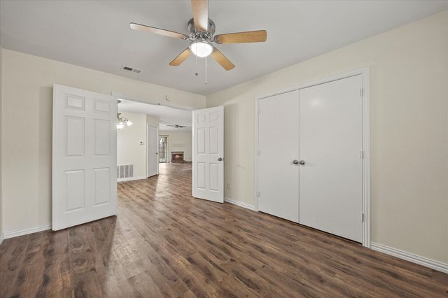 2504 Brook Hollow Court, Mesquite, TX 75150