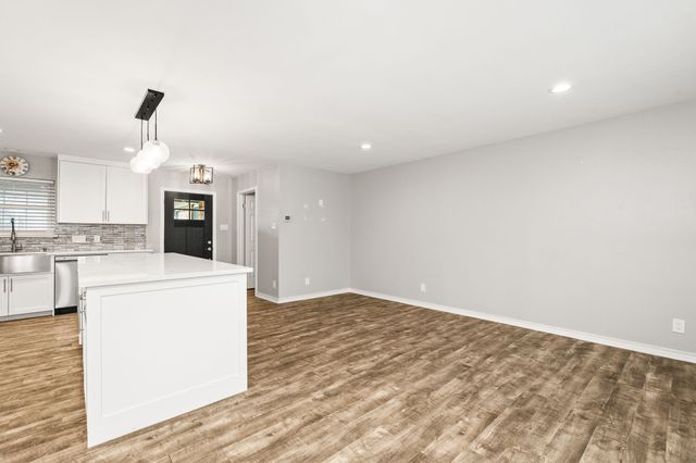 3213 Pecan Lane, Garland, TX 75041