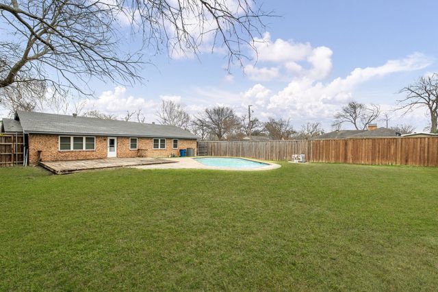 3213 Pecan Lane, Garland, TX 75041