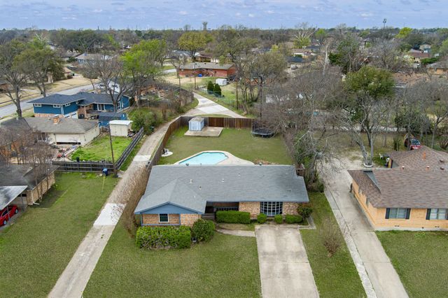 3213 Pecan Lane, Garland, TX 75041