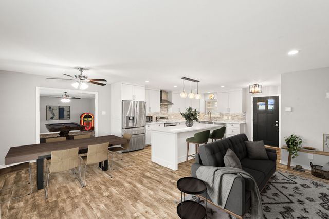 3213 Pecan Lane, Garland, TX 75041