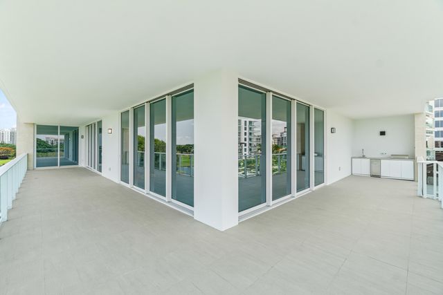 220 SE Mizner Boulevard 223, Boca Raton, FL 33432