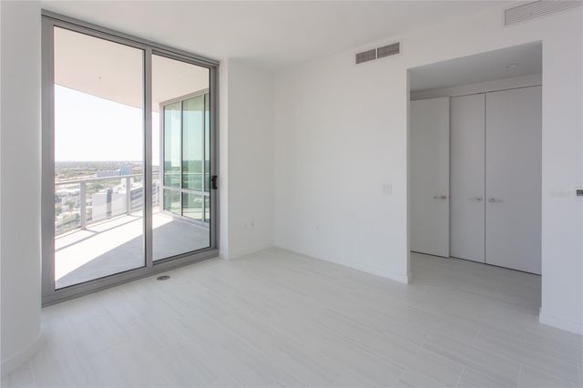 400 CENTRAL AVENUE 2001, St Petersburg, FL 33701