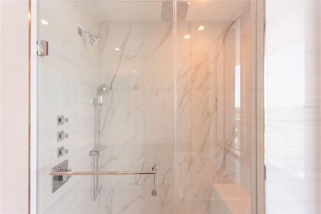 400 CENTRAL AVENUE 2001, St Petersburg, FL 33701