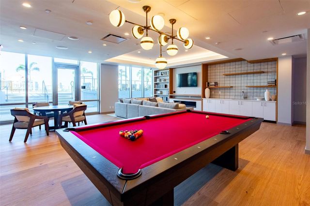 400 CENTRAL AVENUE 2001, St Petersburg, FL 33701