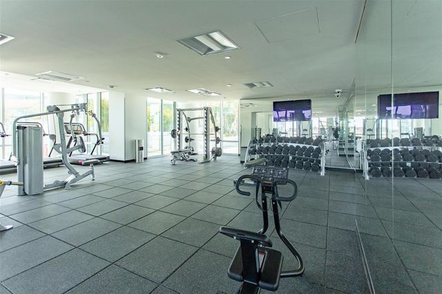 400 CENTRAL AVENUE 2001, St Petersburg, FL 33701