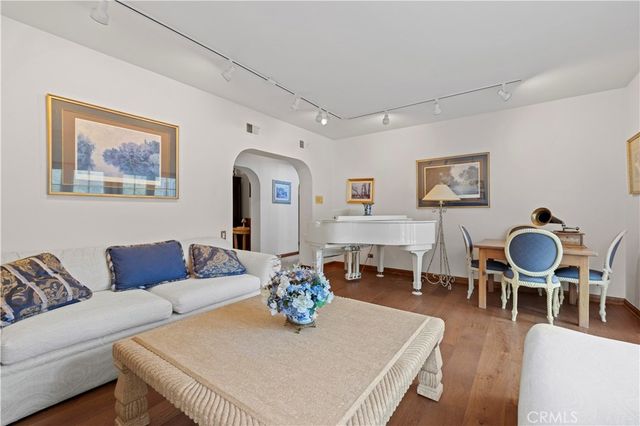 15669 Live Oak Springs Canyon, Canyon Country, CA 91387