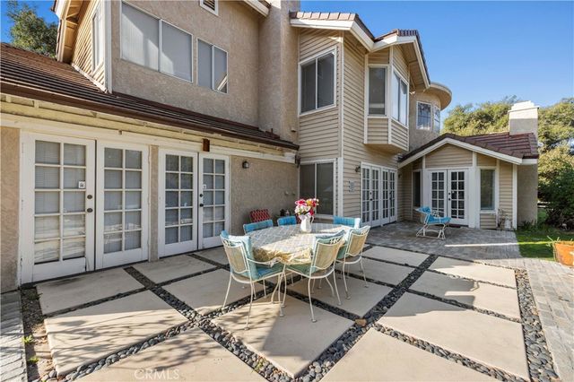 15669 Live Oak Springs Canyon, Canyon Country, CA 91387