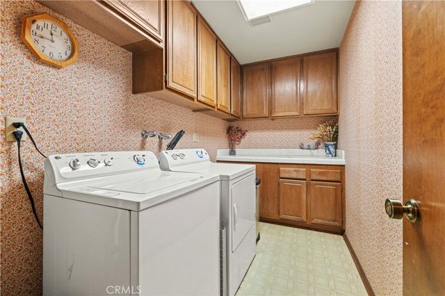 15669 Live Oak Springs Canyon, Canyon Country, CA 91387