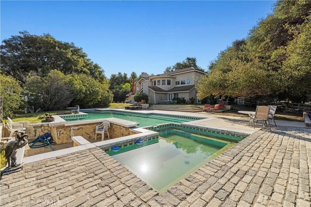 15669 Live Oak Springs Canyon, Canyon Country, CA 91387