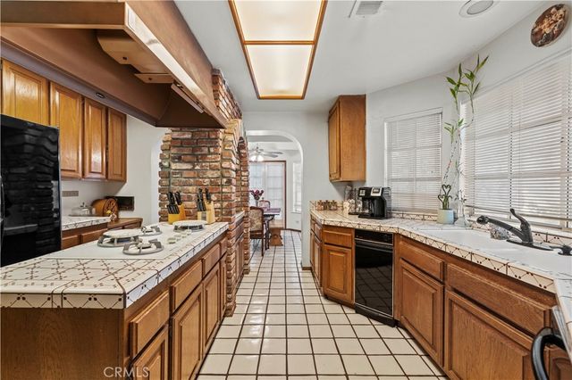 15669 Live Oak Springs Canyon, Canyon Country, CA 91387