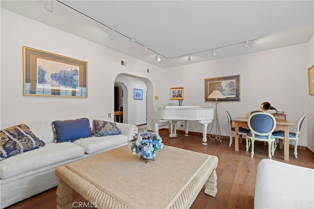 15669 Live Oak Springs Canyon, Canyon Country, CA 91387