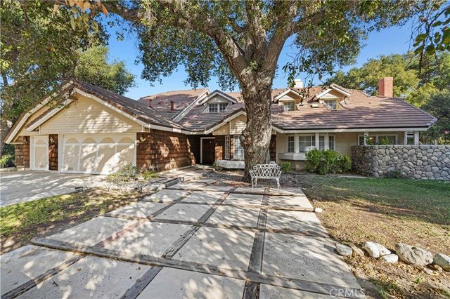 15669 Live Oak Springs Canyon, Canyon Country, CA 91387