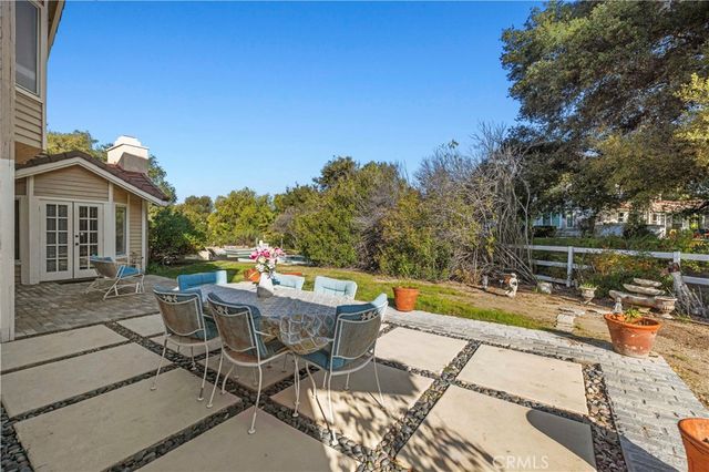 15669 Live Oak Springs Canyon, Canyon Country, CA 91387