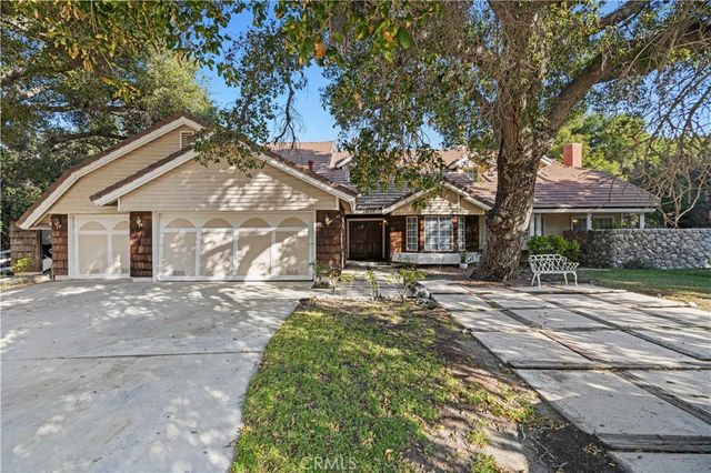 15669 Live Oak Springs Canyon, Canyon Country, CA 91387
