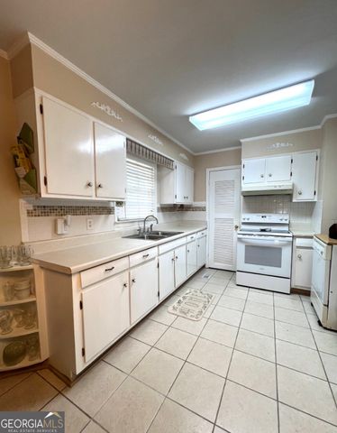 415 Riddleville Road, Sandersville, GA 31082