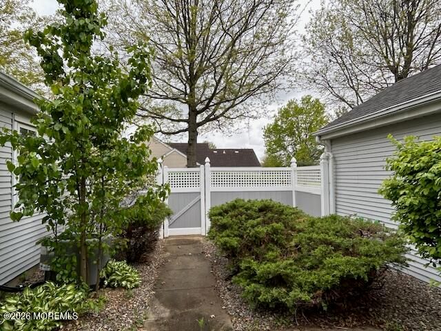 48 Winthrop Road 48B, Monroe, NJ 08831