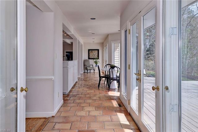 124 Northpoint DR, Williamsburg, VA 23185