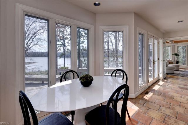 124 Northpoint DR, Williamsburg, VA 23185