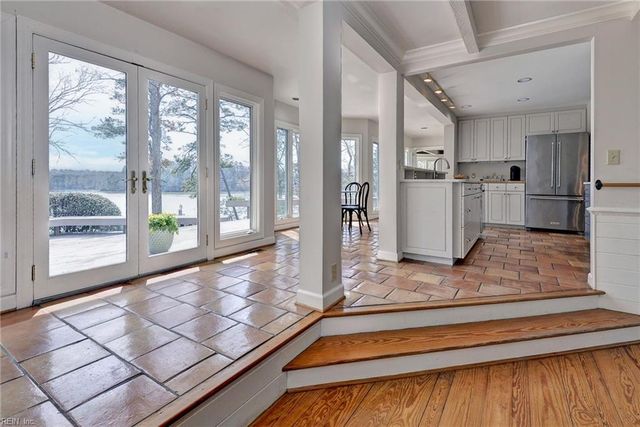 124 Northpoint DR, Williamsburg, VA 23185