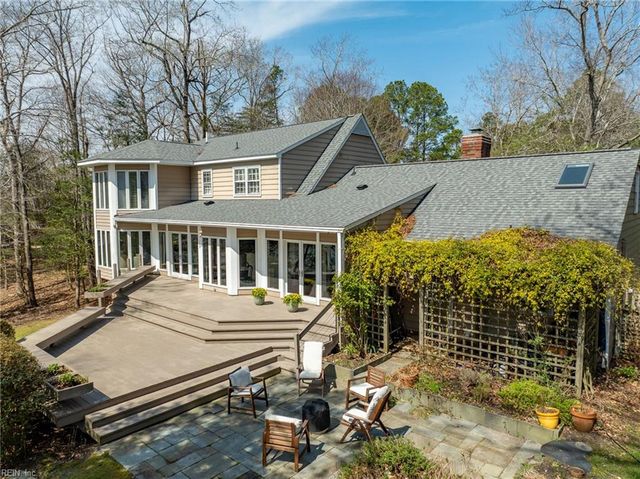 124 Northpoint DR, Williamsburg, VA 23185