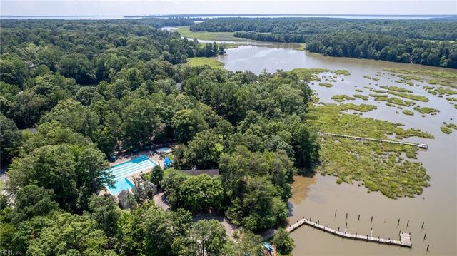 124 Northpoint DR, Williamsburg, VA 23185