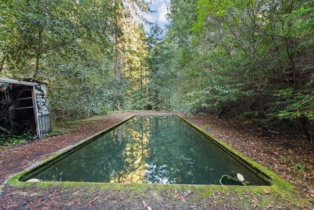 3946 Tunitas Creek Road, Half Moon Bay, CA 94019