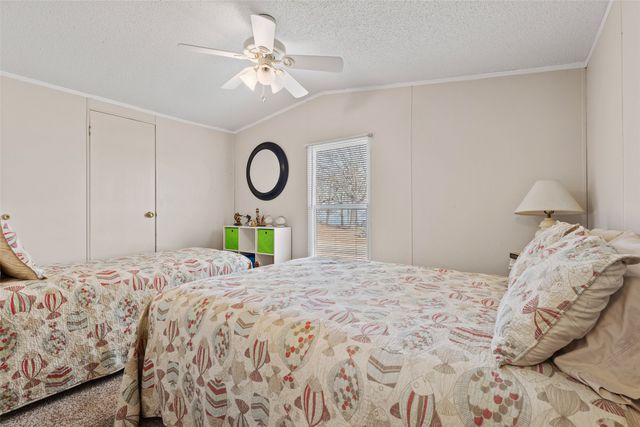 28 Air Force Drive, Pottsboro, TX 75076