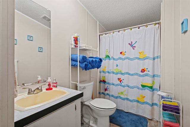 28 Air Force Drive, Pottsboro, TX 75076