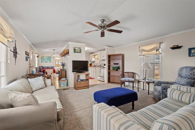 28 Air Force Drive, Pottsboro, TX 75076