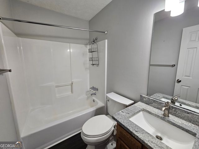 40 Peachtree Way, Newnan, GA 30265