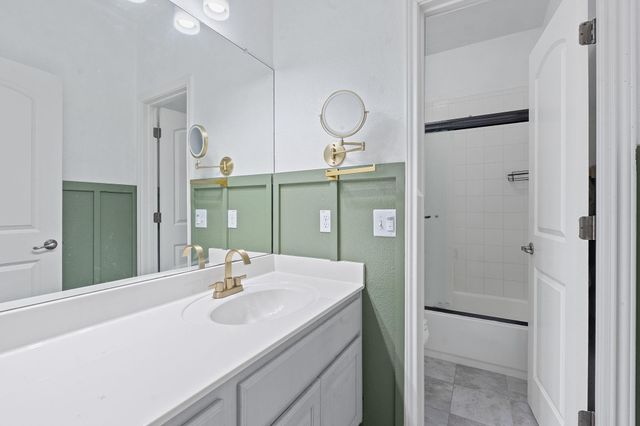 150 Manchester LN, Austin, TX 78737