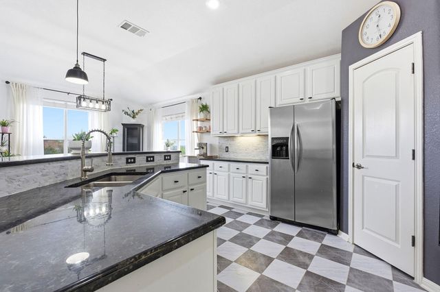 150 Manchester LN, Austin, TX 78737