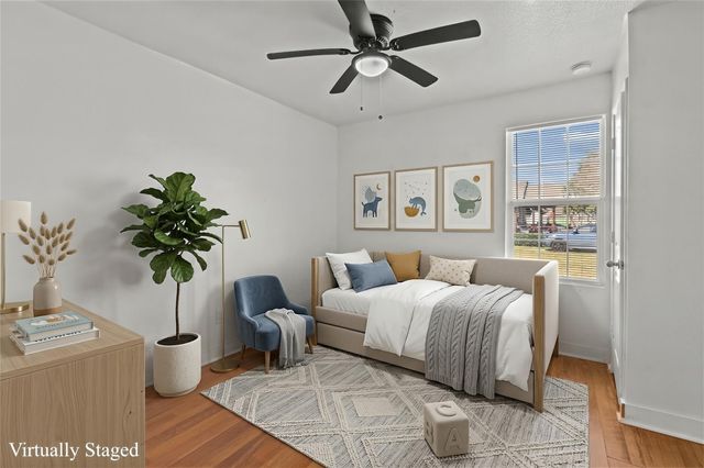 317-319 E B Street, La Porte, TX 77571