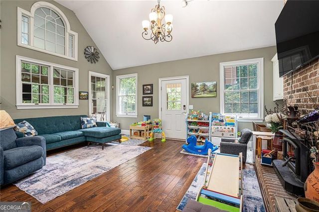 2170 Taylorsville Road, Taylorsville, GA 30178