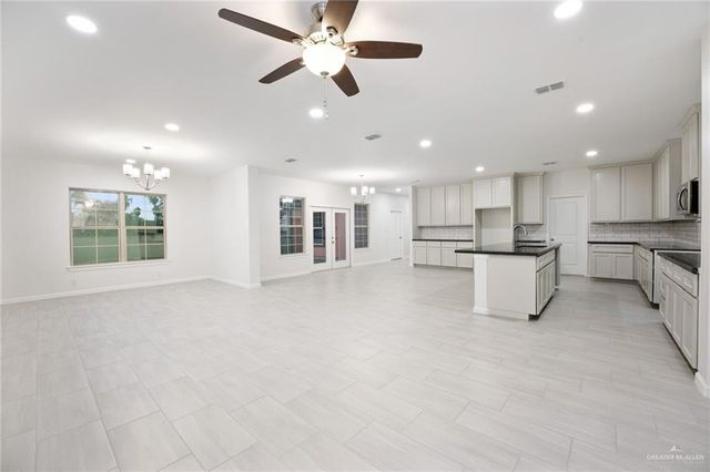 2906 Alcala Court, Mission, TX 78572