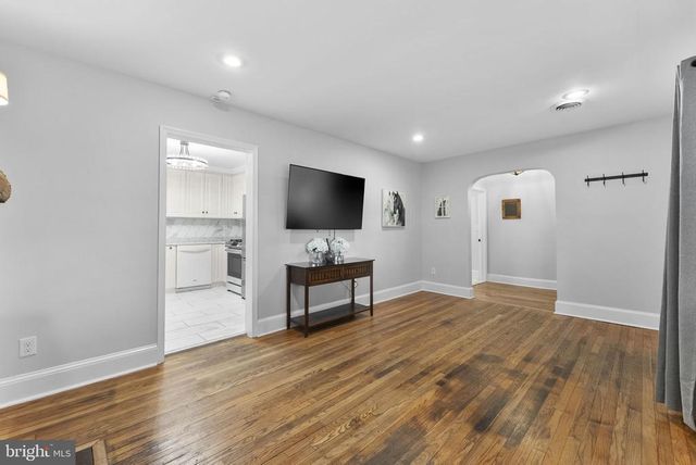 6428 JOHN S MOSBY HWY, Middleburg, VA 20117