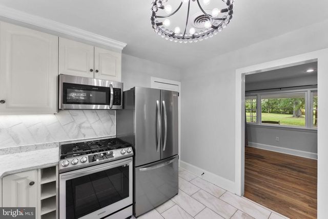 6428 JOHN S MOSBY HWY, Middleburg, VA 20117